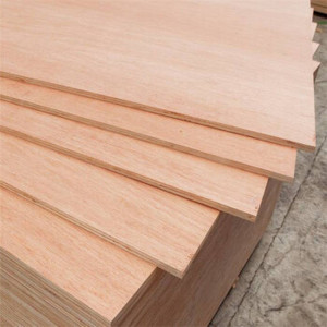 Customized plywood can be used for packing board, bed board, drawing board, solid wood stage, shelf,